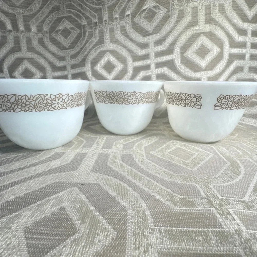 Vintage Pyrex Coffee Cups Opaque White Glass Woodland Pattern Set‎ of 3